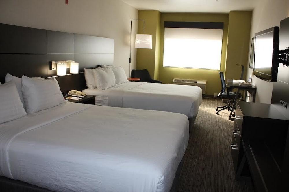 Holiday Inn Express Madera By Ihg Exterior photo