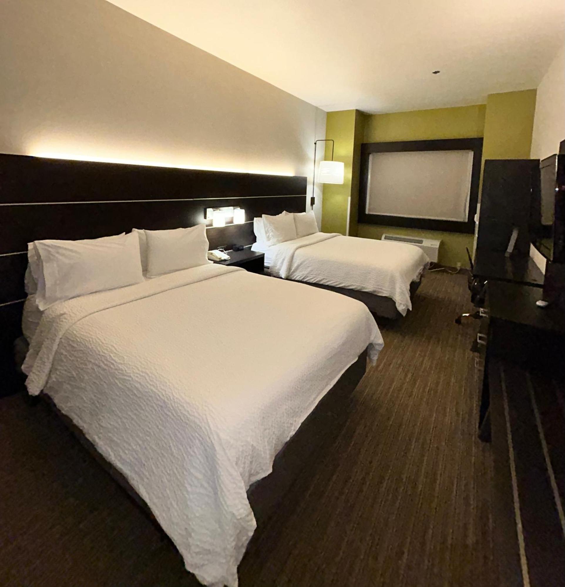 Holiday Inn Express Madera By Ihg Exterior photo